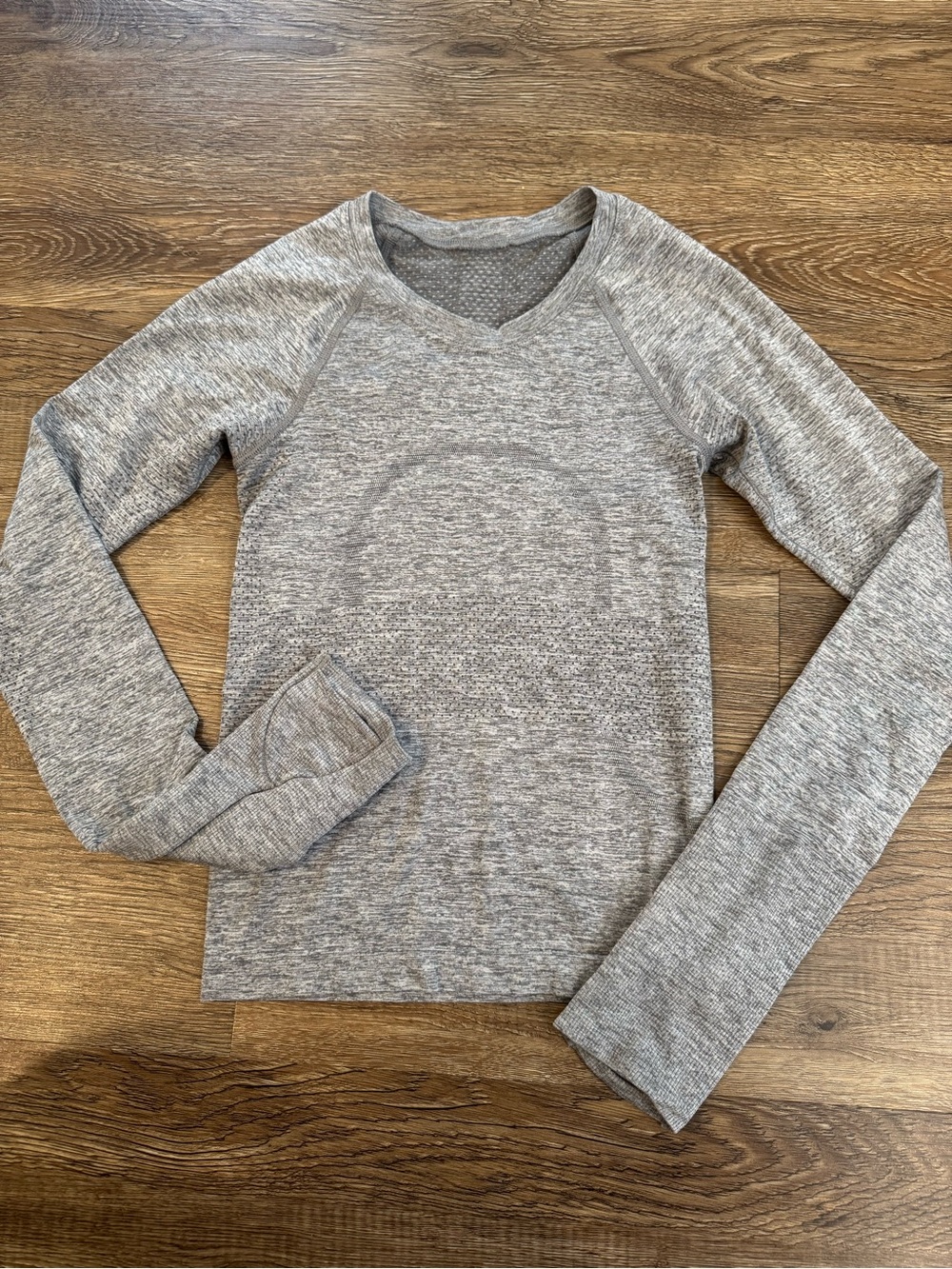 Lululemon Heather Gray Long Sleeve Swifty Top